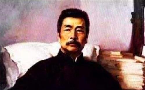 中国历史&郭沫若4字骂鲁迅,鲁迅加一字机智骂回,就道出了郭沫若的一生