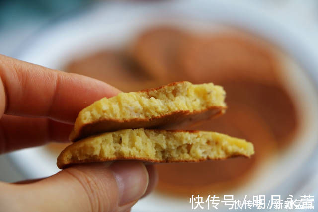 夏天就馋这懒人早餐，不加盐不加油，2分钟出锅，比蛋糕还好吃