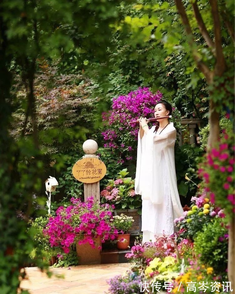 小区|坐拥270㎡大院子,她如何用五年时间,打造成了全小区最美的花园