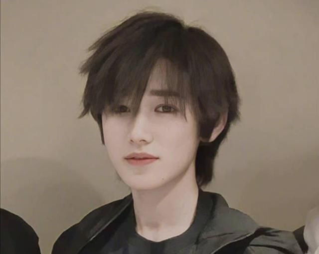 内娱男团的5位门面担当:林彦俊制霸本人,宋亚轩日系美少年