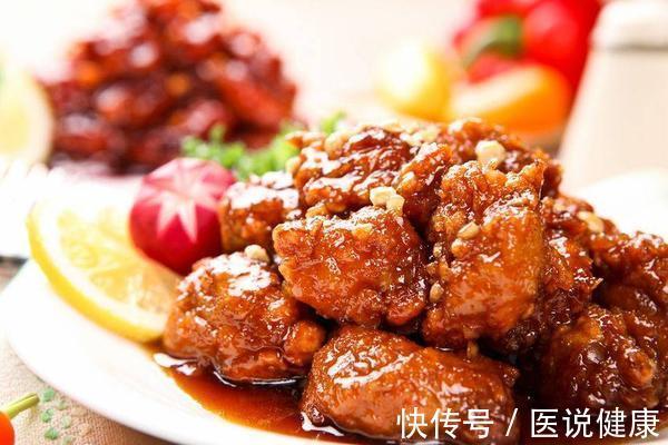 食物|湿气过重的人,要减少这4类食物的摄入,避免湿疹找上门