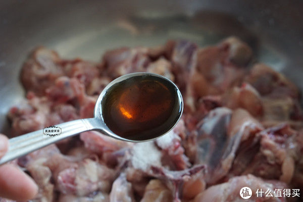 这才是骨头最好吃的做法，比啃鸭脖香百倍，外酥里嫩！停不下来