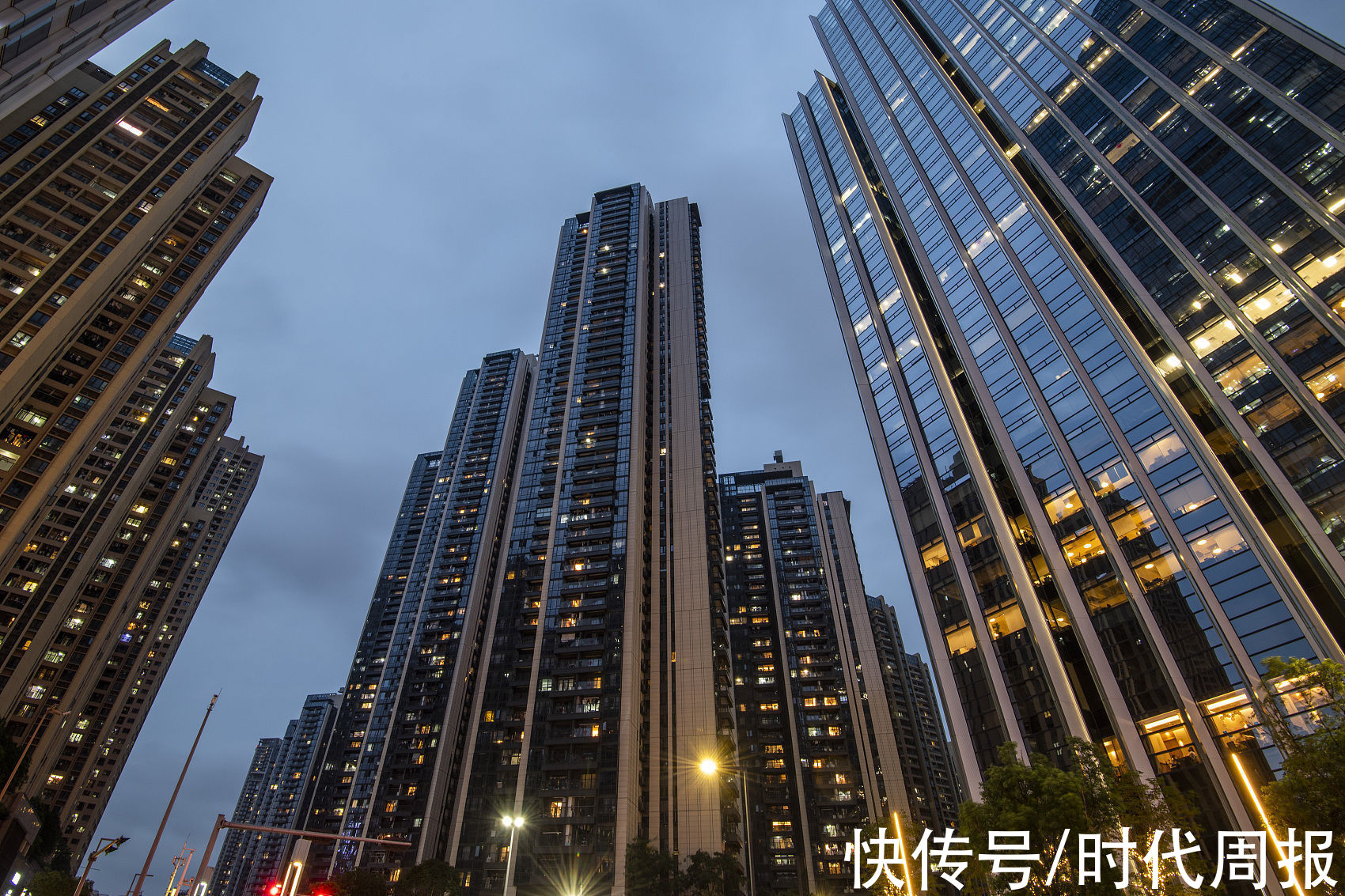 老杨|腾讯加倍员工住房补贴至4000元，深圳南山房东乐开花