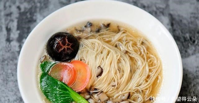 早餐吃什么精选7道营养又美味的面条食谱，一周不重样！