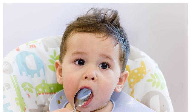 月龄|15个月龄孩子大运动和生长发育标准是啥?这份自查表可以看看