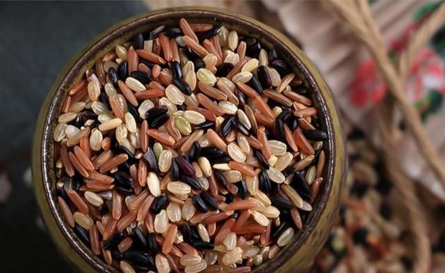 美味|男人一旦过了50岁,少吃牛羊肉,多吃这种“美味”越吃越有活力