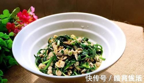 韭菜和它是绝配,简单炒一炒,营养极高,补钙质,比猪肉还美味