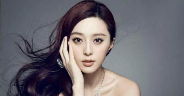 《王牌6》放出新剧照，意外暴露华晨宇假吃，难怪能取得游戏胜利