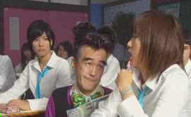 |搞笑GIF:虽然知道笑别人不好 但我实在是没忍住