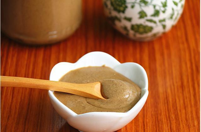 芝麻酱|想吃芝麻酱不用买,5块钱自制1大瓶,纯正无添加,做法还简单