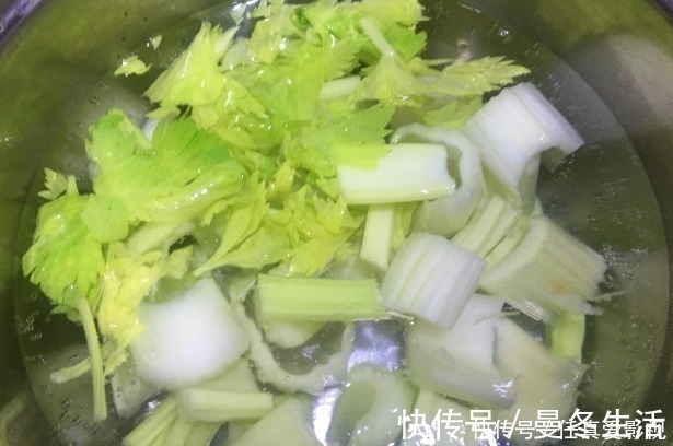 健腦|失眠要喝它，堅持一天一杯，健腦安神，入睡容易，白天精神百倍