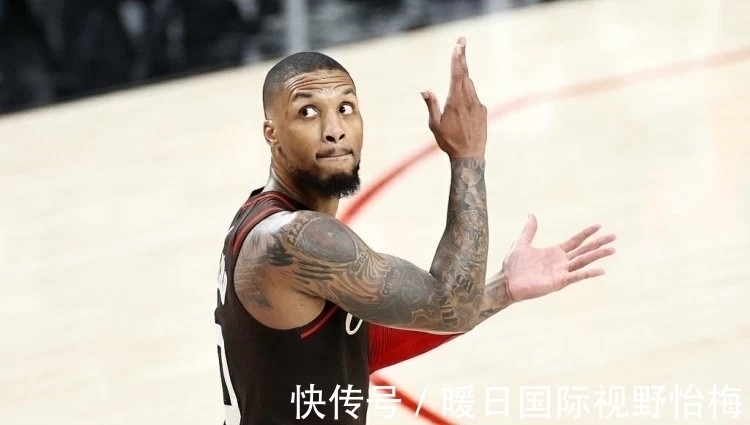 比卢普斯|波特兰球迷们在搞事？因选帅批评利拉德，多位全明星都在招募他