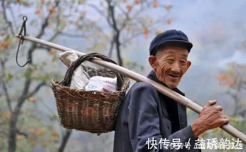 瓜子|过50岁后的人,少吃瓜子花生多吃这3类美食,胜过每天喝骨头汤