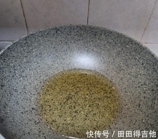 美食天下|炸白鲳,外酥里嫩,鲜香入味!