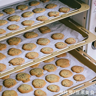 莉莉菲|黑芝麻鸡蛋薄脆饼干（无泡打，哄娃神器）