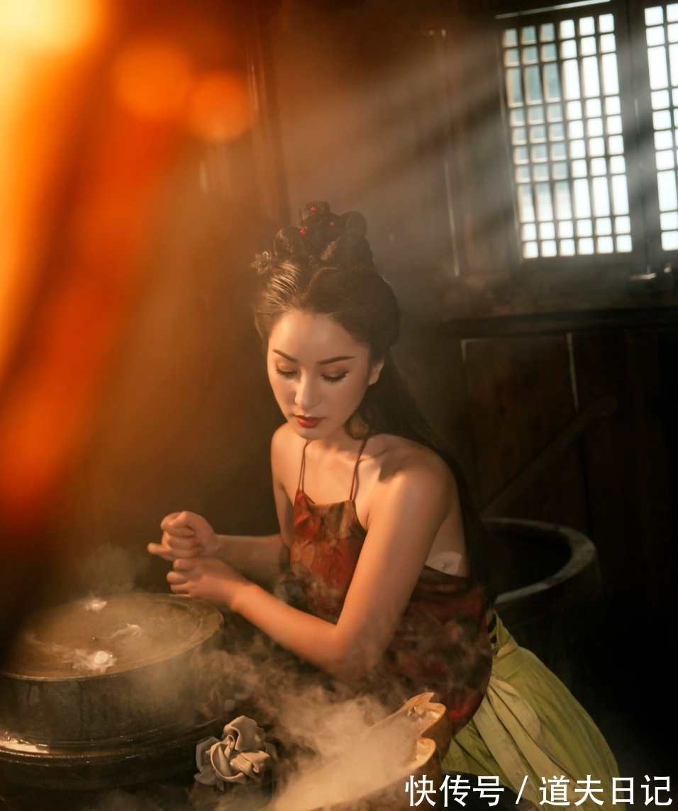 西厢&七言排律丨西厢应免妖妆艳,巧手磨成豆腐花