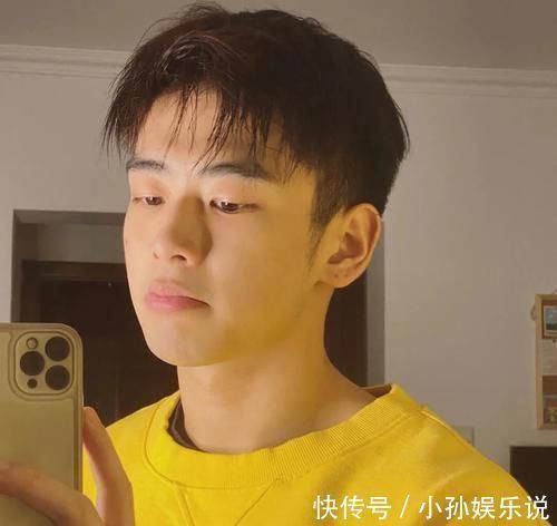 刘海|还在纠结2021年换什么发型?理发师建议这3款,新潮又帅气!