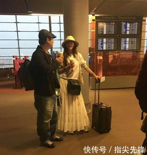 沈腾 期待今年的花样姐姐啊:马丽带口锅出游,沈腾胖得褶子都平整了