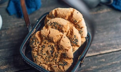 外面20一斤的桃酥,自己在家就能做,香甜又酥脆,做法简单成本低