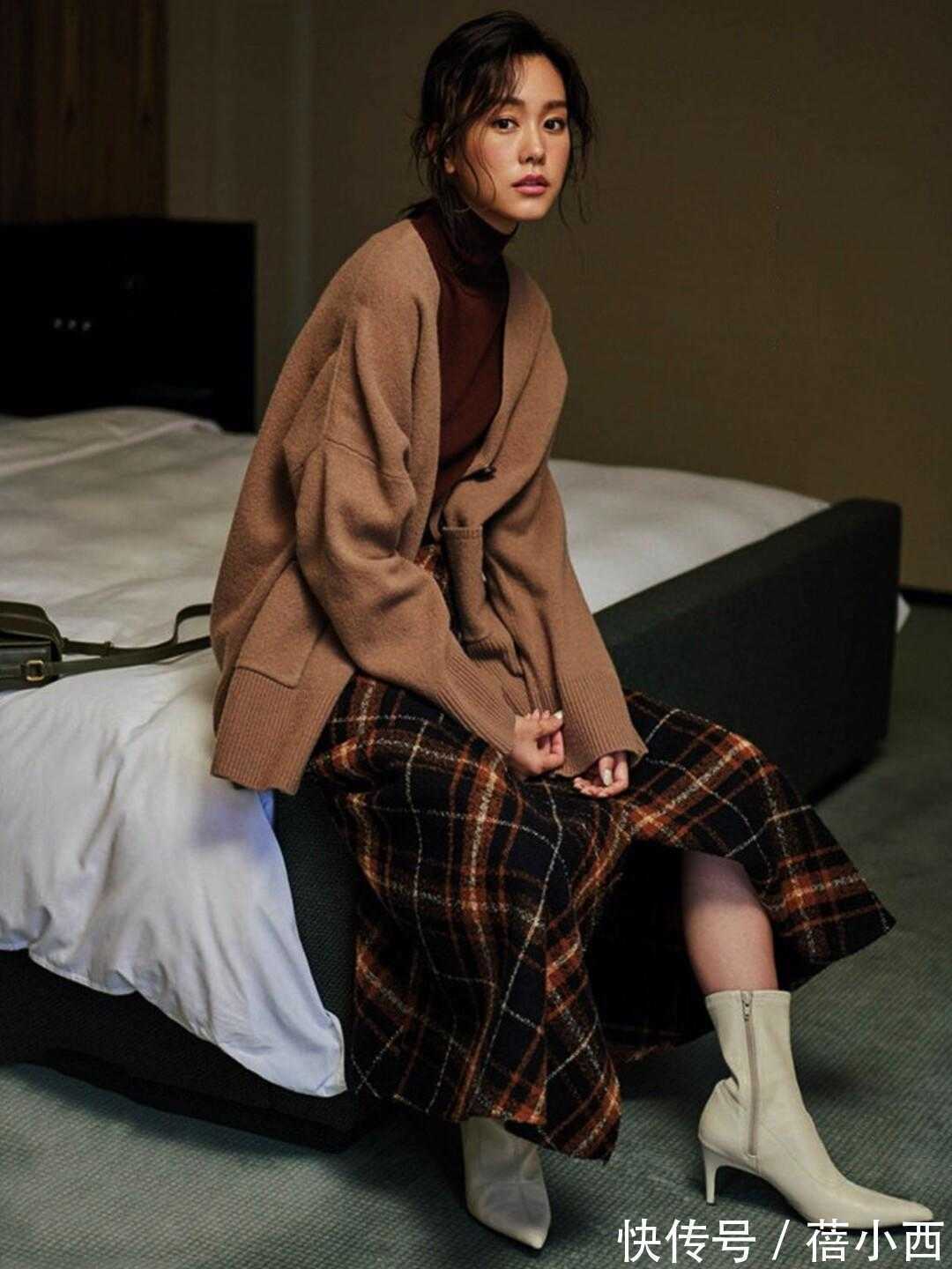 博主|优雅的日本女人都爱穿针织衫,懂得配色和搭配技巧,简直美呆了!