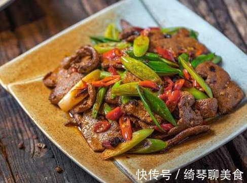 大厨|炒猪肝,要不要先焯水大厨教你正确做法,猪肝鲜嫩又入味