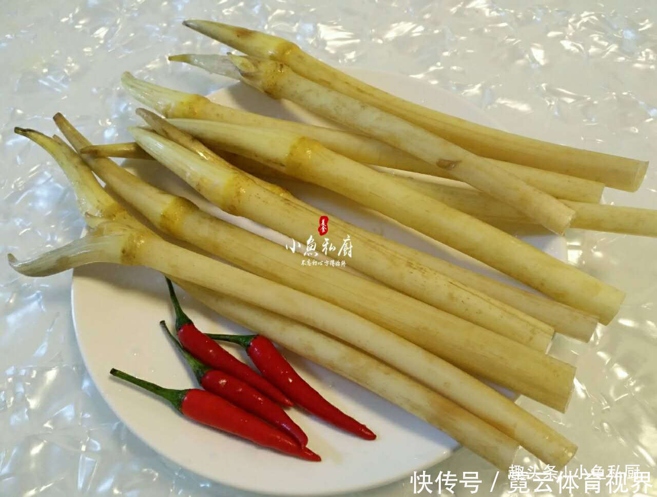 藕带|女儿最爱这道菜,简单炒一炒,酸辣爽口,比肉还香,现在吃正当季