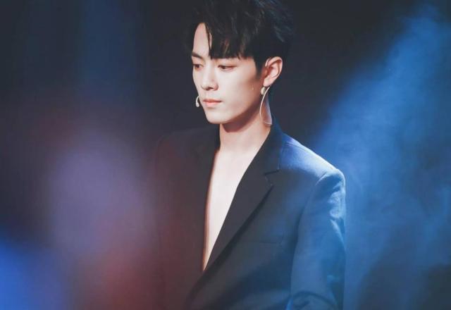 肖战官宣加盟《跨界歌王》，晒出和孙燕姿合照，追星小达人实锤了