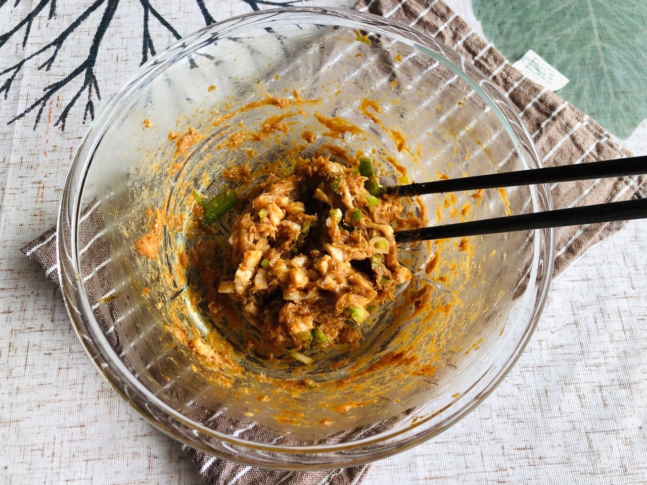 自制香煎藕盒,自己做干净卫生还少油,外酥里嫩,比买的还好吃!