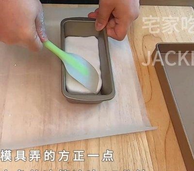 红糖糍粑，软糯香甜，外皮脆而不硬，糯叽叽的让人毫无抵抗力