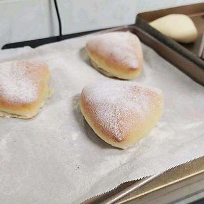 #健康甜蜜烘焙料理#红豆肉松麻薯包