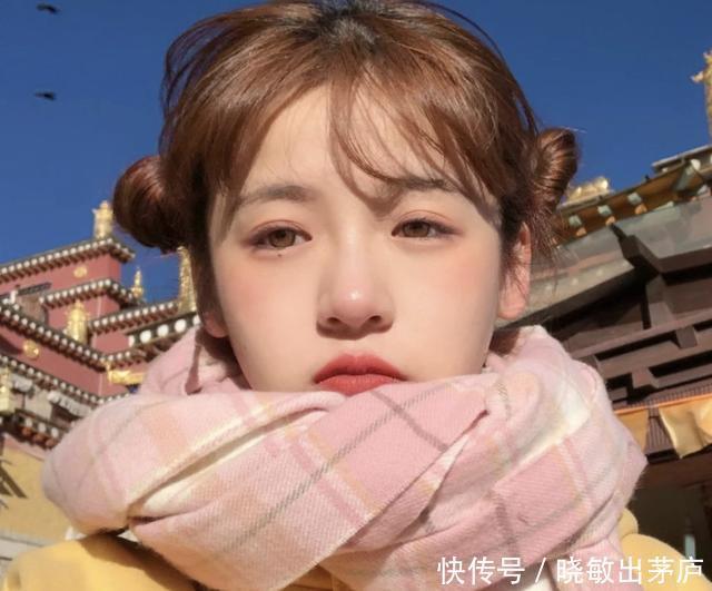 女性|扎马尾已经过时了今年,流行这四种“扎头发”时尚减龄依旧显小脸