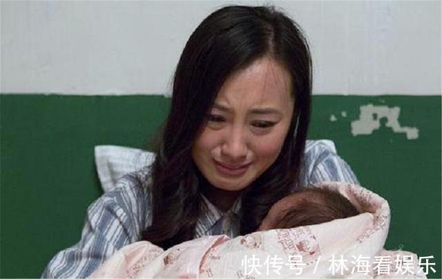 女儿|产妇半夜生二胎,产房外只有大女儿一人等候,孩子的话让护士落泪
