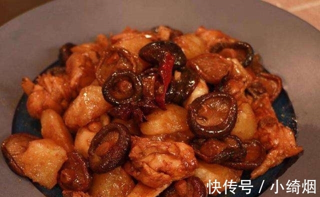 酸辣肥肠|香气十足的几道美味的家常菜肴，百吃不腻，色香味俱全很下饭