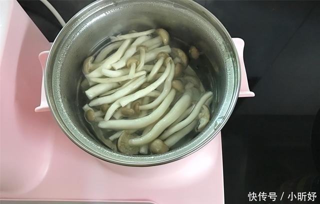 鸡蛋菌菇汤|10分钟出锅的快手营养汤,鲜美低脂,好吃不怕胖,全家都爱!