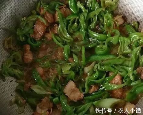 辣椒炒肉先炒辣椒还是先炒肉？很多人都做错了，难怪炒不好吃