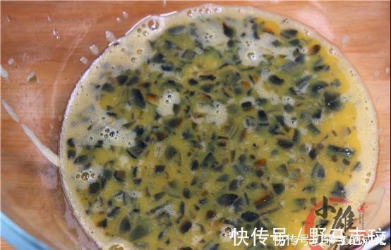 民间|鸡蛋加皮蛋用筷子搅一搅,上桌就是硬菜,真是高手在民间,太香了