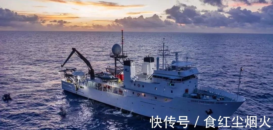 欧米茄 当三枚欧米茄手表潜到1万米的海洋中,会怎么样?