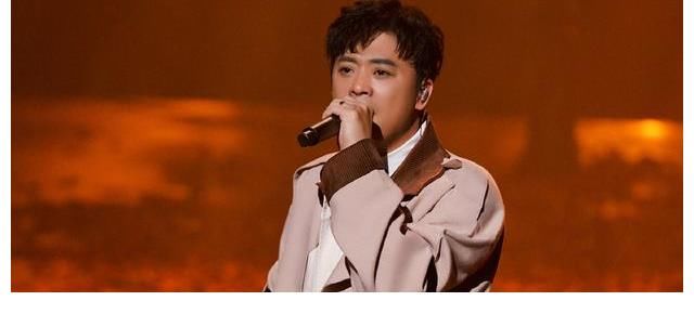《闪光的乐队》名场面:好声音冠亚季殿军同组比赛,王靖雯被优待