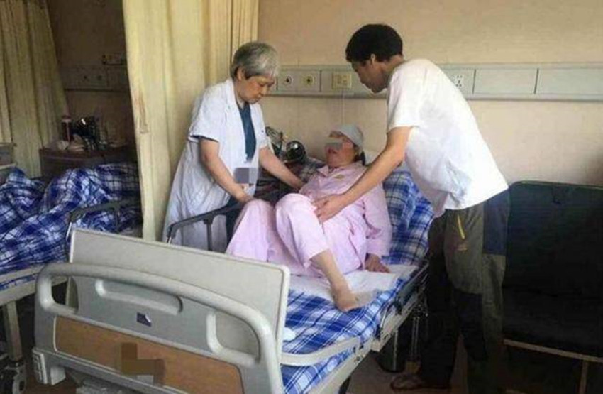 反而|50岁产妇生下“猪八戒”,遭全家人嫌弃,医生的反而一句话救了娃