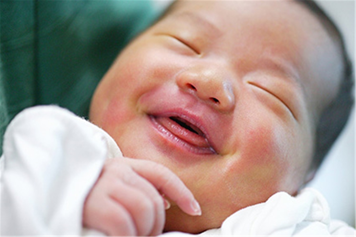 宝妈|头脑发育差的宝宝,会有这4个表现,中了一个,父母就要紧张起来