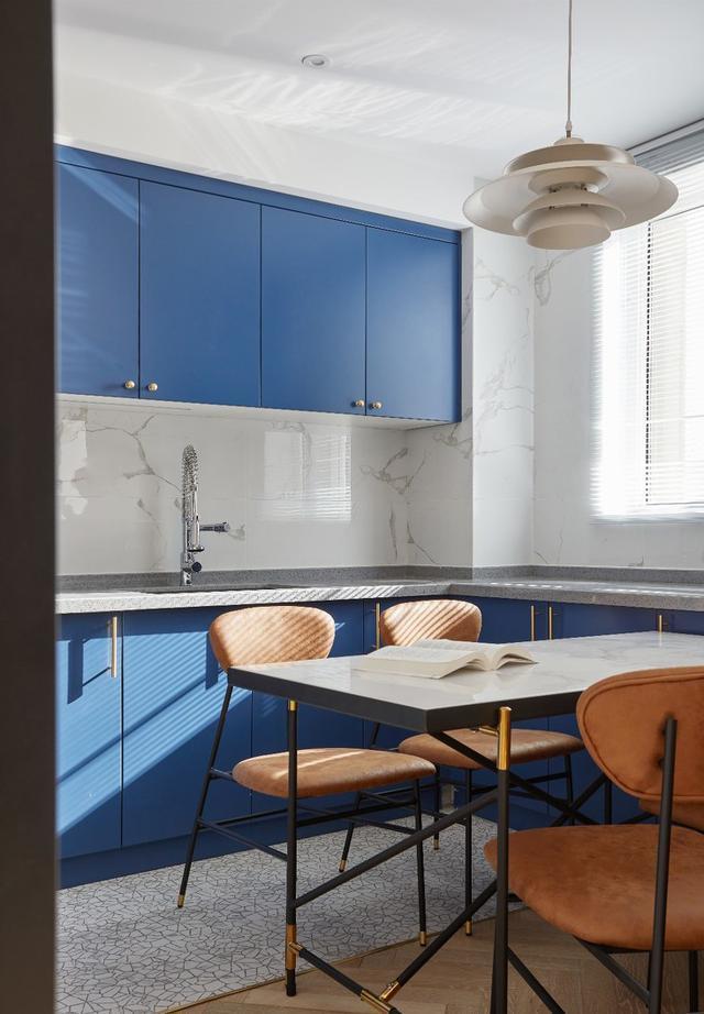 柜子|64㎡的小窝被他设计成128㎡的样子，全屋堪称教科书式装修，惊艳