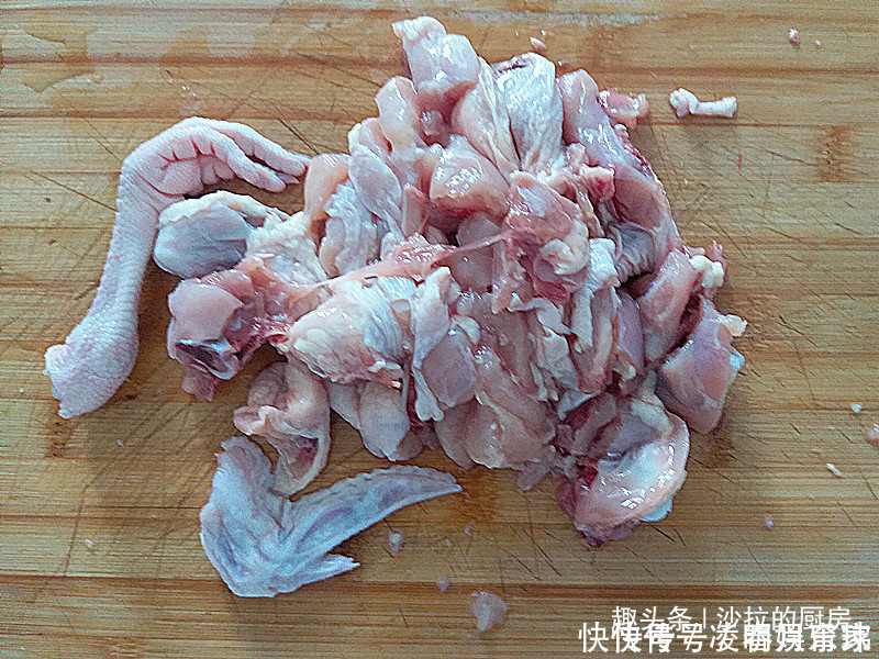 猪牛羊肉都靠边站,天冷最该吃此肉,更滋补,16元就能买1只