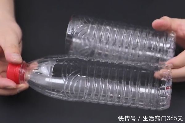 今天才知道,2个塑料瓶套在一起很厉害,解决了生活中一大难题