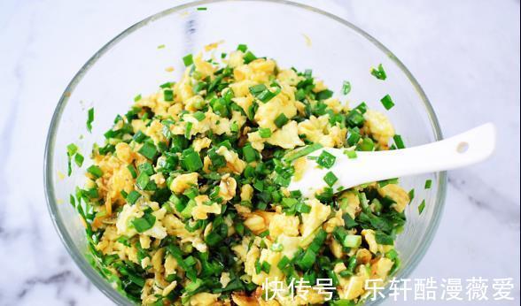 韭菜盒子|在家做韭菜盒子,鲜香四溢,美味可口