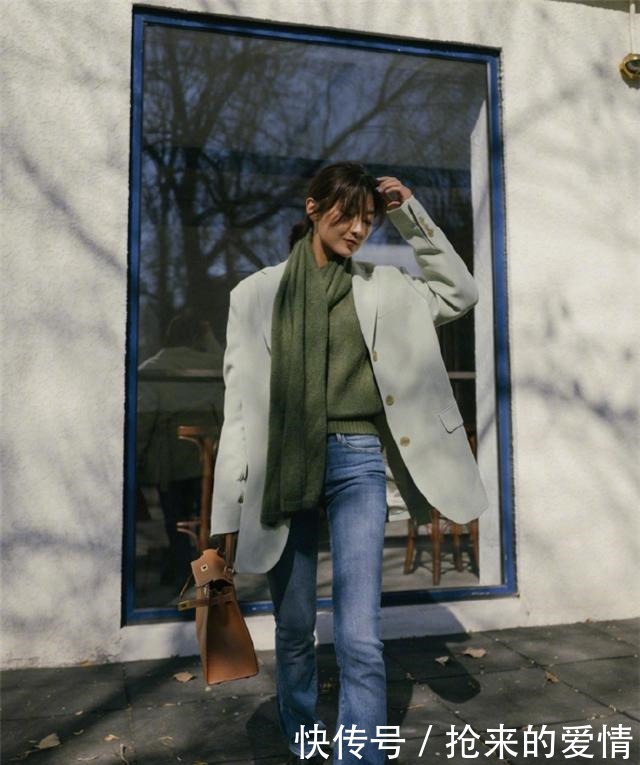搭配|秋冬穿大衣怕冷今年流行这样来“叠穿”,时髦保暖,很适合过冬