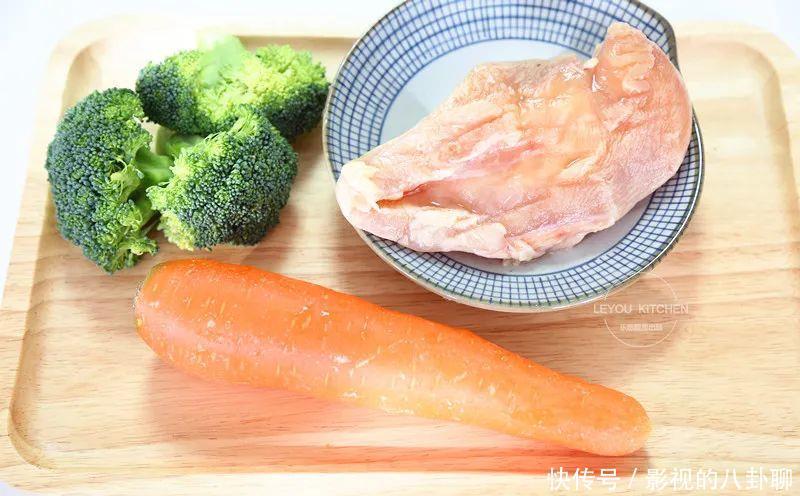 不用|减肥也不用吃的太素,蔬菜鸡肉饼,鲜嫩不柴,饱腹感强,好吃不胖