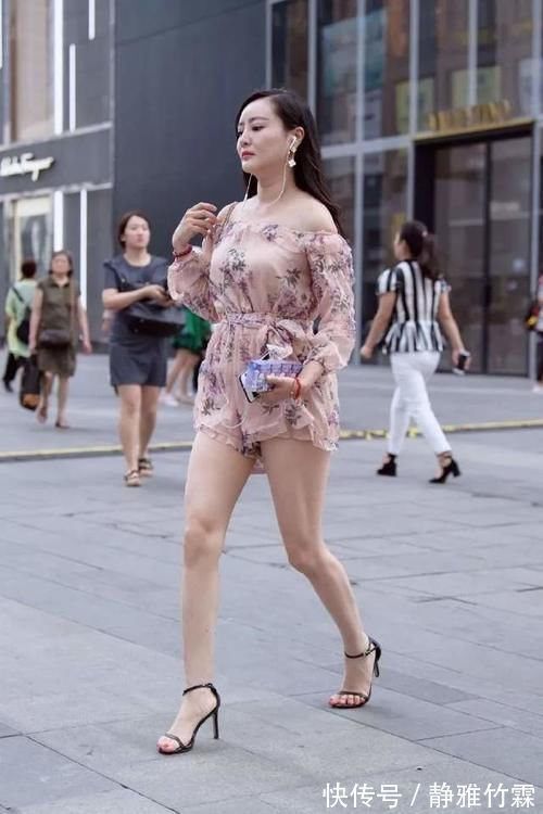 上衣","m":"a52a8a80bafa602aa0ccade484fcb3a28dd0c723","nlabel":"stat_3050871797:zm.news.so.com:5aSp5Y2O5aix5LmQ,pageType_zmt,glevel_3","ntag":"tfashion;sfashion_时尚;kfashion_1:搭配;kfashion_1:修身;kfashion_1:上衣;kfashion_