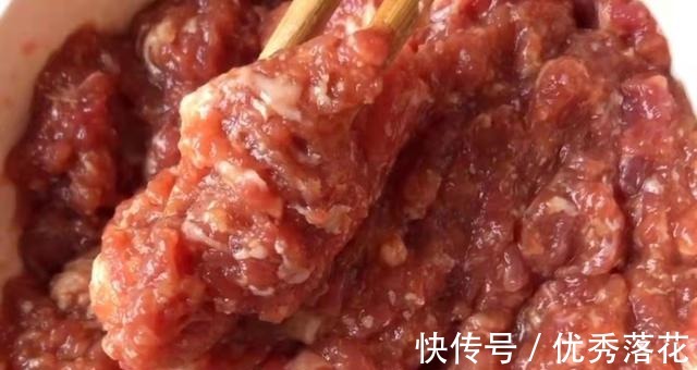 包子|无论调啥肉馅,牢记加1水1油,忌用1料,肉馅鲜嫩多汁,越吃越香!