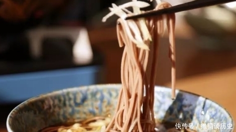 8分钟做好早餐,营养高味道好,一碗特别的面,学会就不用买了!