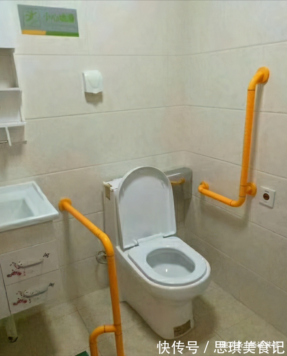 钢化玻璃|卫生间装修,这几样千万不要买贵了,“穷装”反而更实用,超值